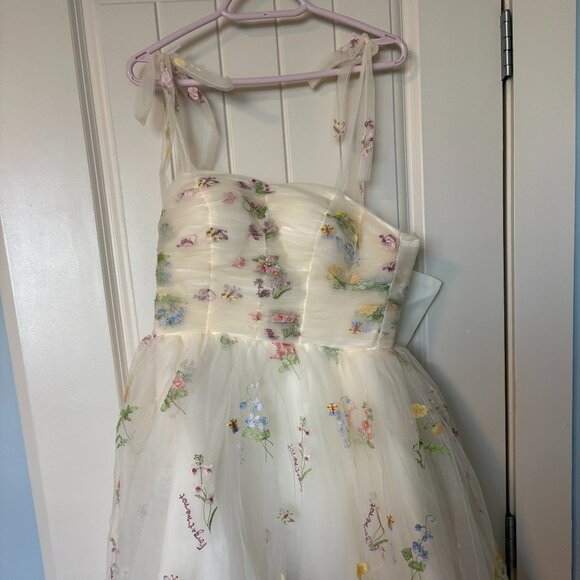 Women's Floral Embroidery Dresses Spaghetti Short Dresses Tulle. Size Med - Picture 4 of 8